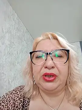 Snapshot of URALS-BOOBS chatting on 11-28-25, 08:06 URALS-BOOBS online show from 11-28-25, 08:06