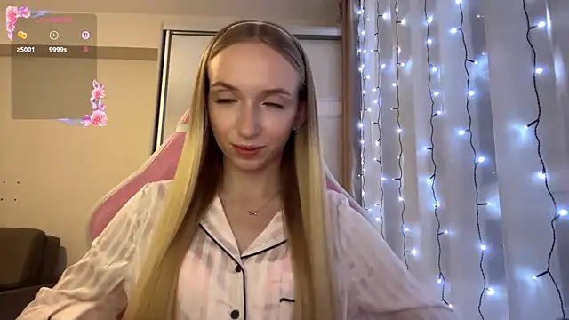 LaceDream online show from 12-21-25, 04:36