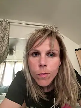 machineslut online show from 07-30-26, 12:26