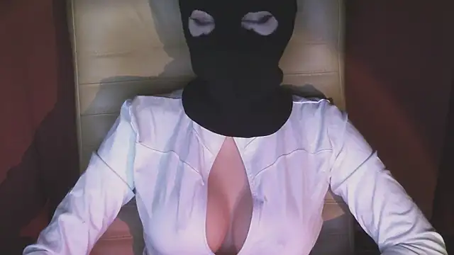 Snapshot of hornyandsexy_ chatting on 11-15-25, 07:43 hornyandsexy online show from 11-15-25, 07:43