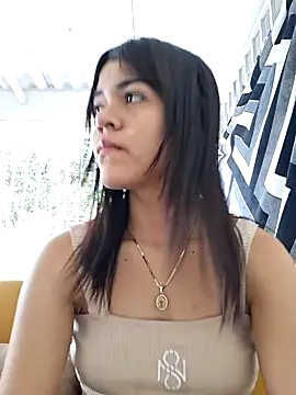 Skinny Wet online show from 11-20-25, 01:00