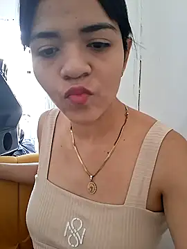 Skinny Wet online show from 11-28-25, 07:27