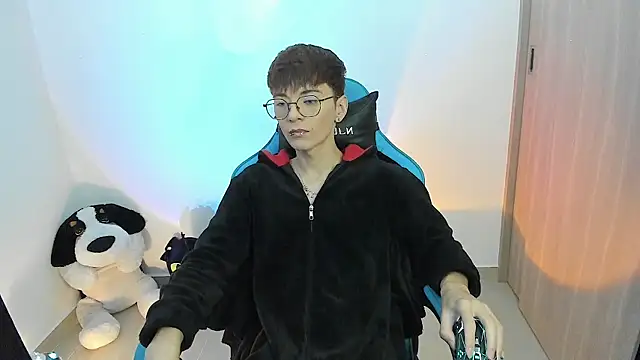 RYO BLEU  online show from 11-18-25, 11:58