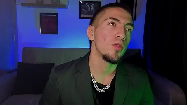 Snapshot of AresMassimoX chatting on 11-14-25, 04:00 AresMassimoX online show from 11-14-25, 04:00