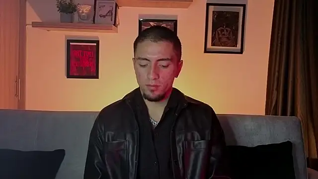 Snapshot of AresMassimoX chatting on 11-16-25, 03:45 AresMassimoX online show from 11-16-25, 03:45