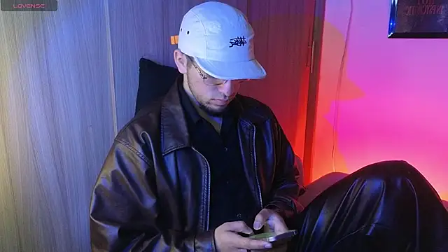 AresMassimoX online show from 04-23-26, 01:02