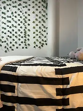 Snapshot of Mazet01 chatting on 02-23-26, 10:29 Mazet01 online show from 02-23-26, 10:29