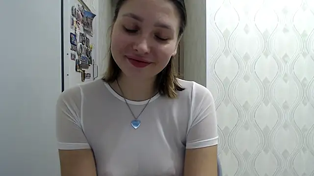 Snapshot of your__gena chatting on 11-18-25, 05:28 your gena online show from 11-18-25, 05:28