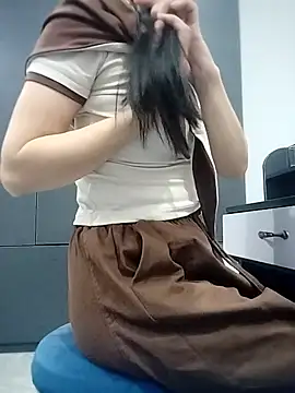   Anna    online show from 12-17-25, 12:38