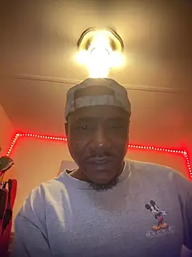 Snapshot of Kingkongg21@xh chatting on 03-12-26, 02:29 Kingkongg21xh online show from 03-12-26, 02:29