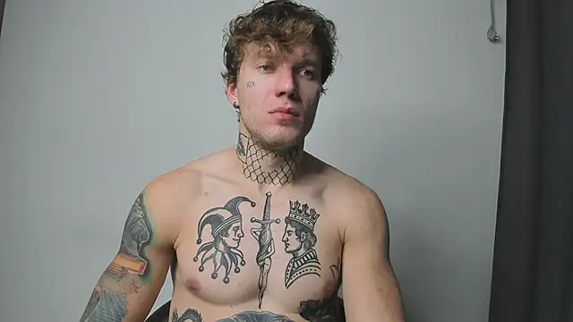 Snapshot of Huntall77 chatting on 11-15-25, 06:48 Huntall77 online show from 11-15-25, 06:48