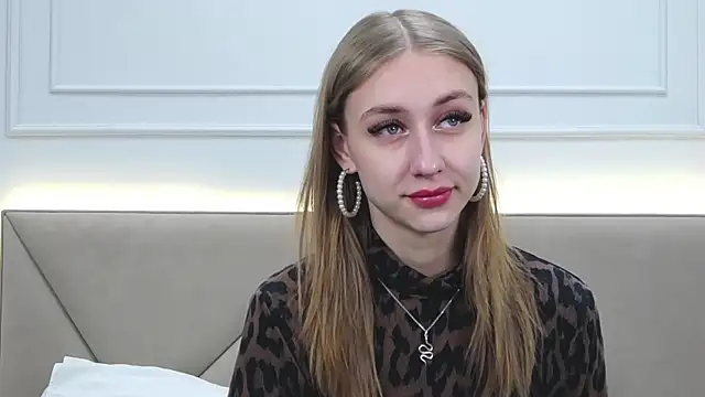 Snapshot of RachaelCute chatting on 12-19-25, 10:11 RachaelCute online show from 12-19-25, 10:11