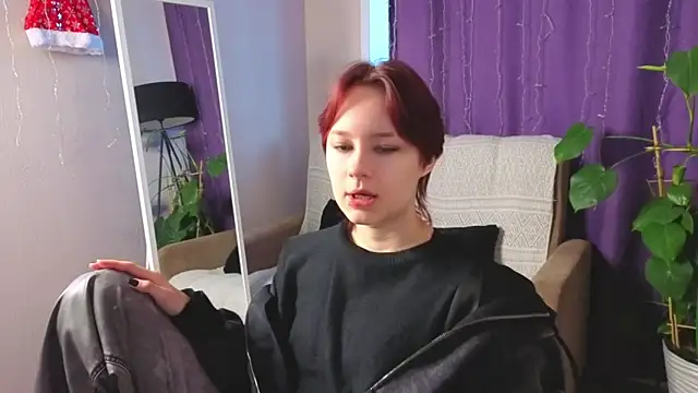 Snapshot of Annie_Way chatting on 01-14-26, 11:27 Annie Way online show from 01-14-26, 11:27