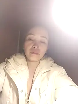 Feeling-hot online show from 11-15-25, 03:19