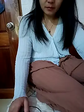 Feeling-hot online show from 05-11-26, 04:04