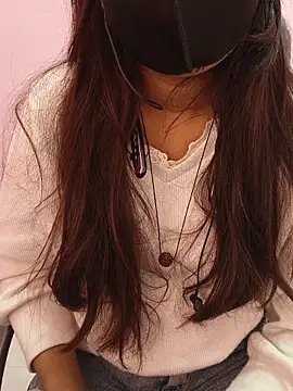 Iamyourdarling online show from 11-19-25, 09:20