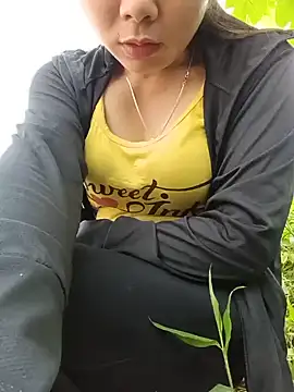 Snapshot of vangkt-cute chatting on 05-16-26, 12:40 vangkt-cute online show from 05-16-26, 12:40