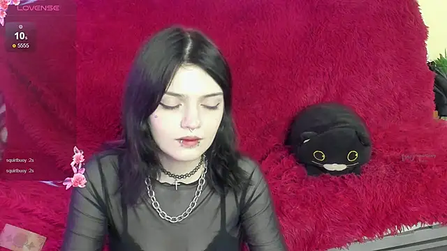 Snapshot of EmmaDarkk chatting on 11-27-25, 08:49 EmmaDarkk online show from 11-27-25, 08:49