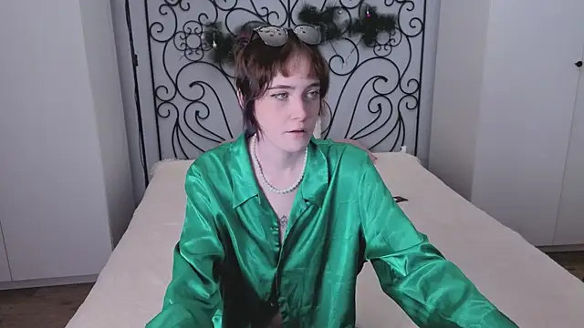 Snapshot of Danny_loves_Mary chatting on 01-06-26, 01:09 Danny loves Mary online show from 01-06-26, 01:09