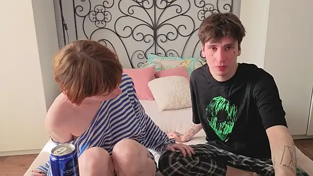 Danny loves Mary online show from 04-23-26, 01:51