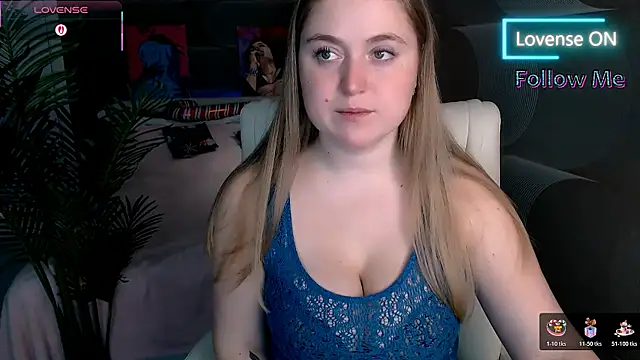 Kate Moan online show from 12-19-25, 07:26