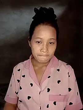 -Huong-99 online show from 11-17-25, 02:39