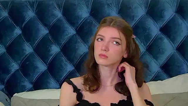 SophiaProve online show from 02-02-26, 04:06