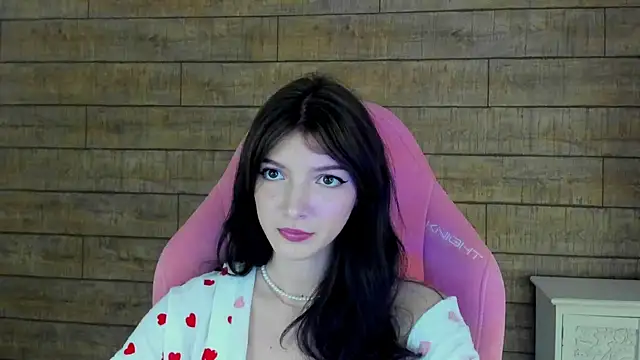 SophiaProve online show from 05-08-26, 04:34