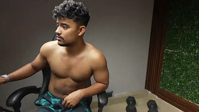 Snapshot of crimson_heart1 chatting on 01-09-26, 01:36 crimson heart1 online show from 01-09-26, 01:36