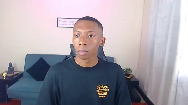 Snapshot of Miilo18 chatting on 12-03-25, 09:02 Miilo18 online show from 12-03-25, 09:02