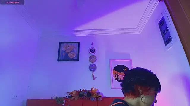 Jedah18 online show from 12-19-25, 07:21