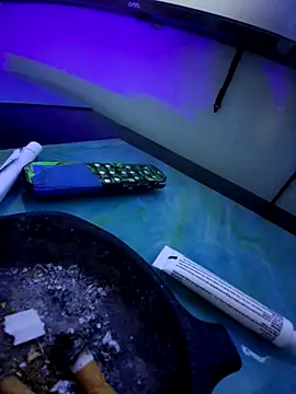 Br0kenKenDoll online show from 11-18-25, 05:23