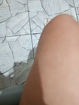 Snapshot of BarbaraDias8 chatting on 11-13-25, 05:56 BarbaraDias8 online show from 11-13-25, 05:56