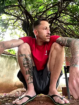 Snapshot of Lucasjandre chatting on 12-21-25, 10:00 Lucasjandre online show from 12-21-25, 10:00