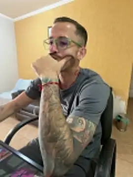 Lucasjandre online show from 05-17-26, 11:06