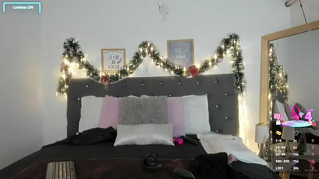 Snapshot of Sara_puertaa_ chatting on 12-16-25, 07:08 Sara puertaa online show from 12-16-25, 07:08