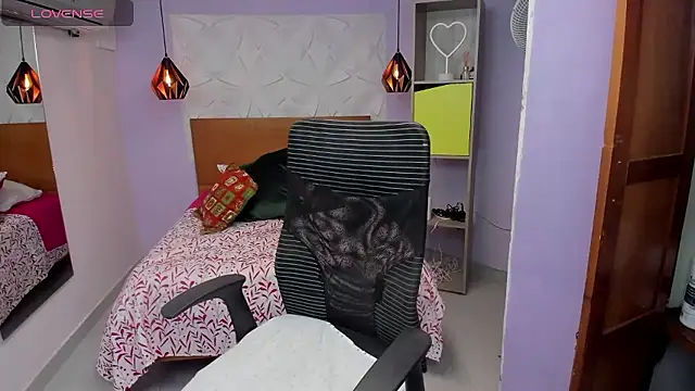 Snapshot of Amber_Ribera chatting on 01-07-26, 12:51 Amber Ribera online show from 01-07-26, 12:51