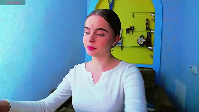 AlicaLOVEalisa777 online show from 04-24-26, 05:04