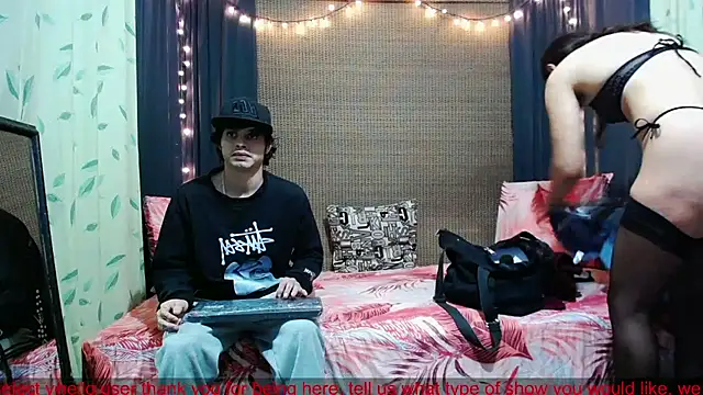 Snapshot of wild_duo777 chatting on 05-10-26, 01:44 wild duo777 online show from 05-10-26, 01:44
