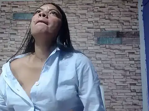 Snapshot of emysquirt chatting on 11-30-25, 03:27 emysquirt online show from 11-30-25, 03:27