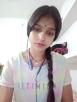 Mohnicute online show from 05-09-26, 06:13