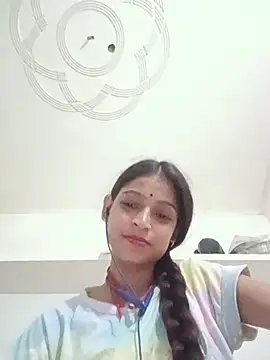 Mohnicute online show from 07-10-26, 06:21