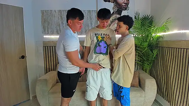 Justingsex1 online show from 12-17-25, 05:46