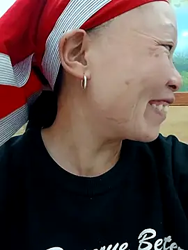 Snapshot of girl-hot2x chatting on 01-10-26, 12:40 girl-hot2x online show from 01-10-26, 12:40