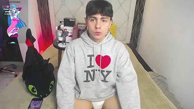 Snapshot of Samu_FoXXX chatting on 11-19-25, 08:20 Samu FoXXX online show from 11-19-25, 08:20