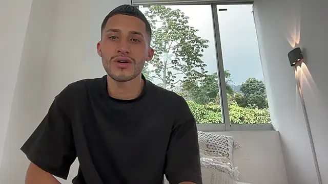 MrandMrsRivas online show from 12-22-25, 06:38