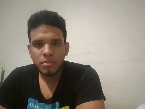 Snapshot of josecamsex27 chatting on 12-14-25, 02:17 josecamsex27 online show from 12-14-25, 02:17