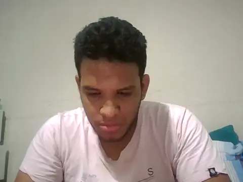 Snapshot of josecamsex27 chatting on 12-18-25, 04:07 josecamsex27 online show from 12-18-25, 04:07