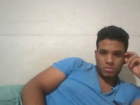 Snapshot of josecamsex27 chatting on 12-19-25, 04:19 josecamsex27 online show from 12-19-25, 04:19