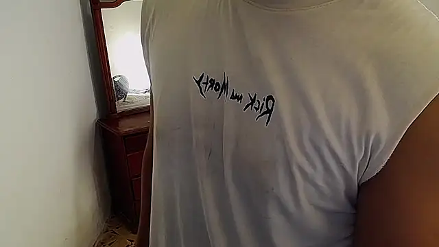 Snapshot of mathews___ chatting on 01-06-26, 02:59 mathews online show from 01-06-26, 02:59